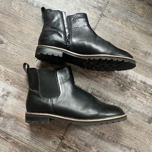 Lands End Black Leather Boot size 11